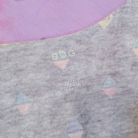 BDG Pastel and Gray Geometric Tank Top: L - Picture 3 of 4